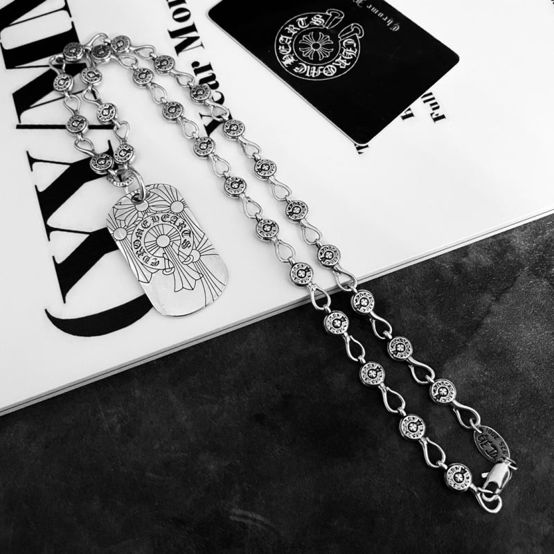 Ch**me He**ts necklaces